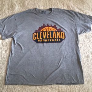 Cleveland Basketball Mens XL Gray T-Shirt